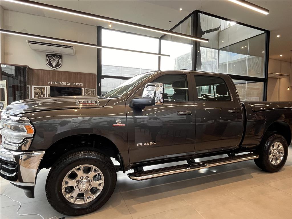 RAM-2500-6.7 I6 TURBO DIESEL LARAMIE CD 4X4 AUTOMÁTICO