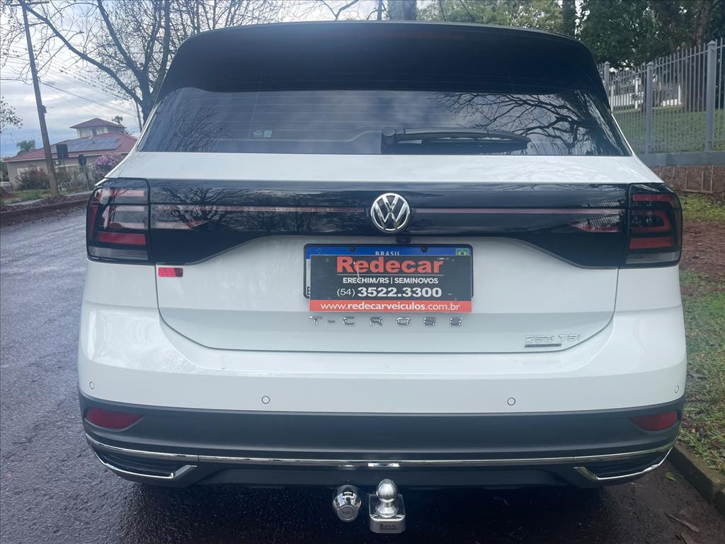 Volkswagen-T-CROSS-1.4 250 TSI TOTAL FLEX HIGHLINE AUTOMÁTICO