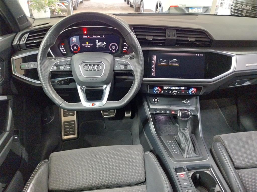 Q3 2.0 40 TFSI GASOLINA PERFORMANCE QUATTRO TIPTRONIC7