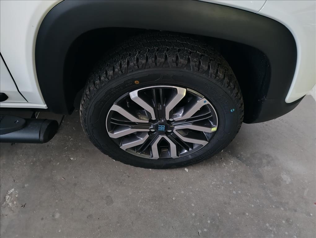 STRADA 1.0 TURBO 200 FLEX RANCH CD CVT