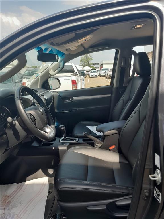 HILUX 2.8 D-4D TURBO DIESEL CD SR 4X4 AUTOMÁTICO9