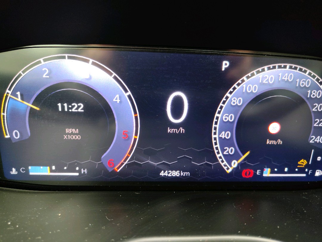 COMMANDER 2.0 TD380 TURBO DIESEL OVERLAND AT915