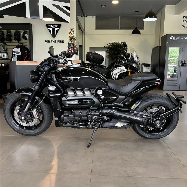 TRIUMPH-ROCKET-III STORM R