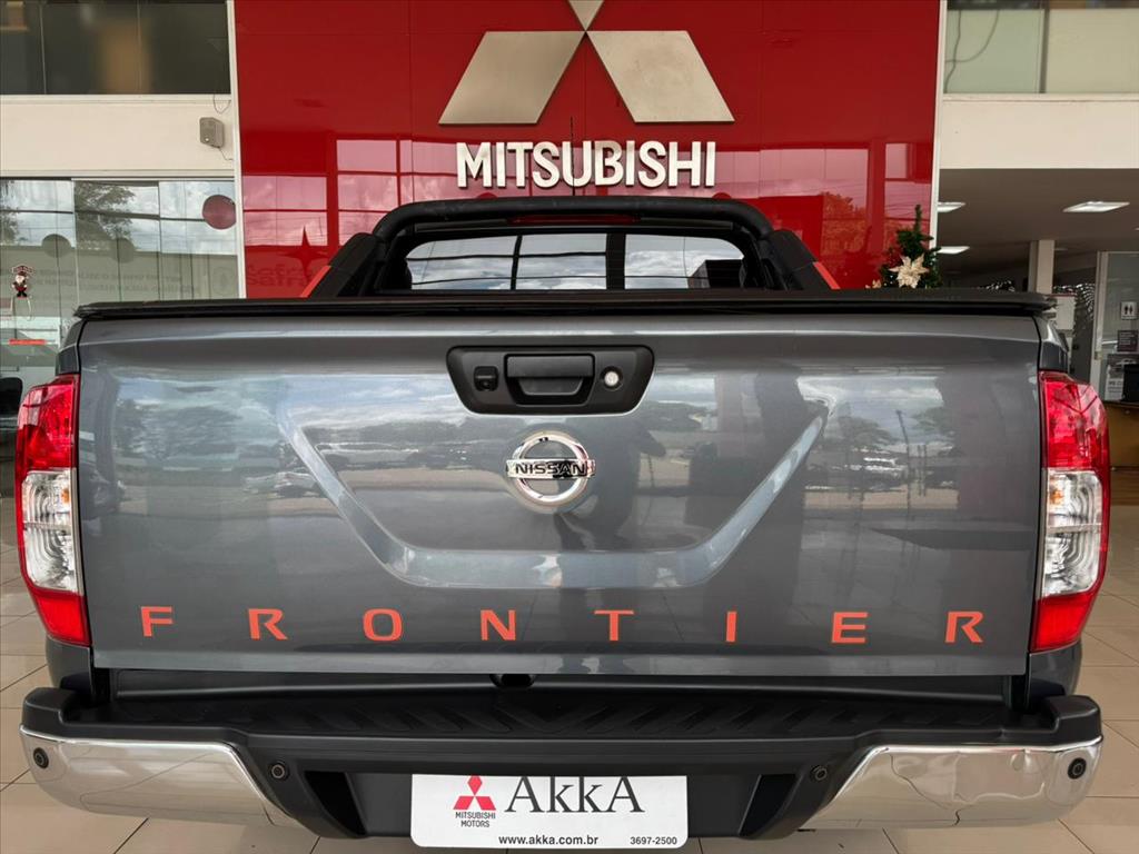 Nissan-FRONTIER-2.3 16V TURBO DIESEL X-GEAR EDITION CD 4X4 AUTOMÁTICO