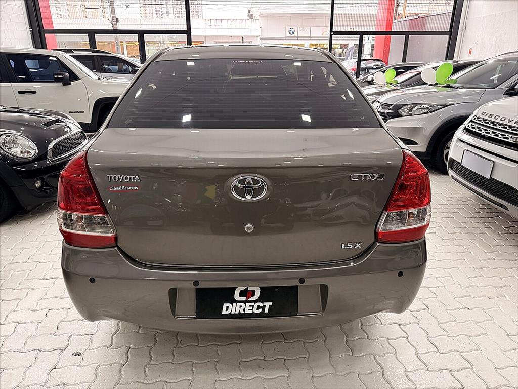 Toyota Etios - 1.5 X SEDAN 16V FLEX 4P AUTOMÁTICO