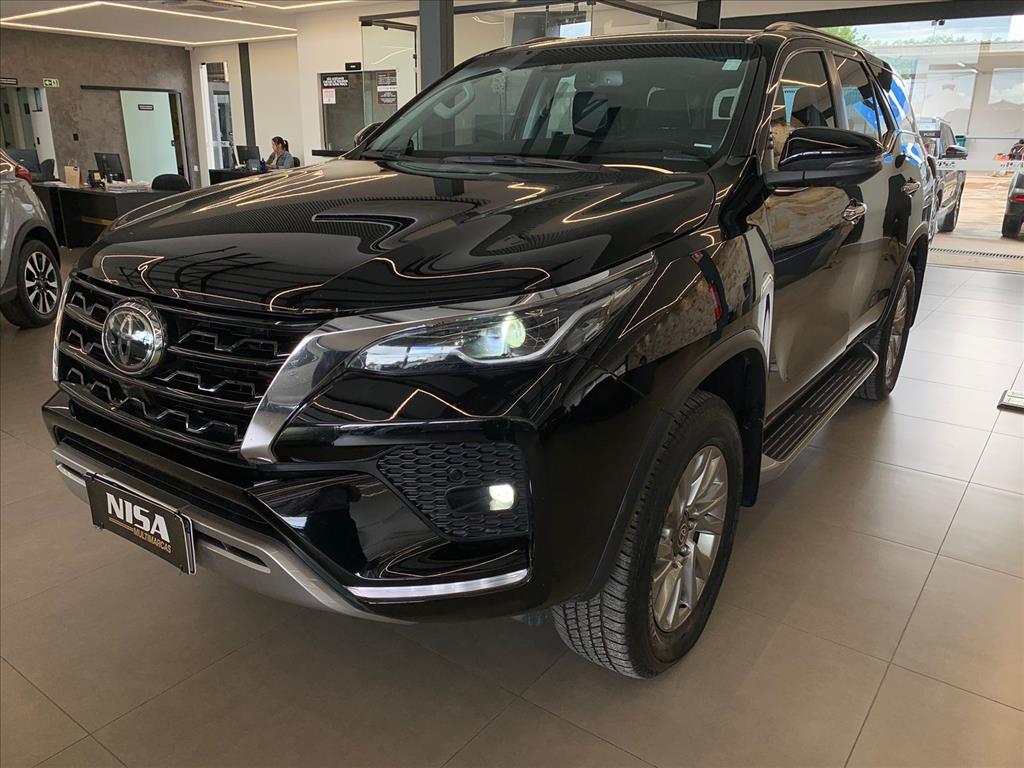 2.8 D-4D TURBO DIESEL SRX 7L 4X4 AUTOMÁTICO