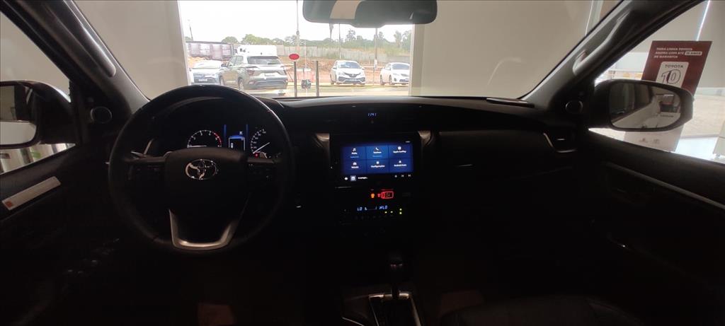 HILUX SW4 2.8 D-4D TURBO DIESEL SRX PLATINUM 7L 4X4 AUTOMÁTICO14
