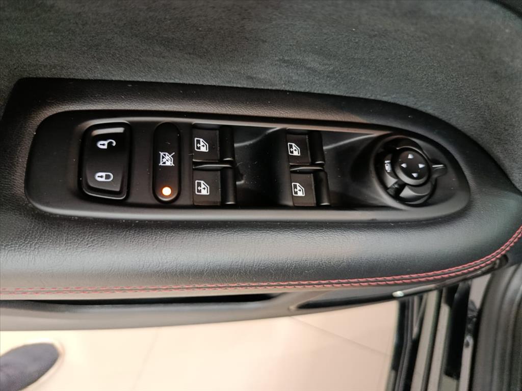 RAMPAGE 2.0 HURRICANE 4 TURBO GASOLINA R/T 4X4 AUTOMÁTICO11