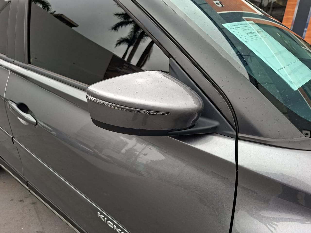 KICKS PLAY 1.6 16V FLEXSTART ADVANCE PLUS XTRONIC2