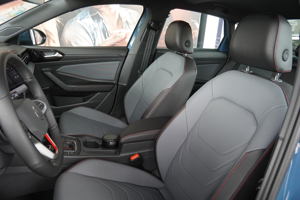 JETTA 2.0 350 TSI GASOLINA GLI DSG5