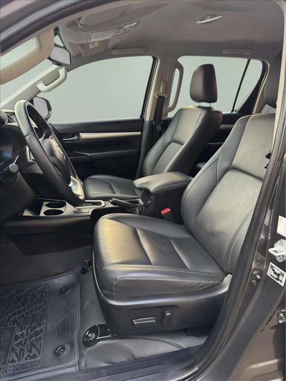 HILUX 2.8 D-4D TURBO DIESEL CD SRV 4X4 AUTOMÁTICO12