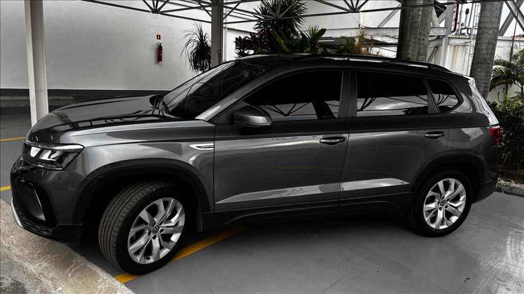 TAOS 1.4 250 TSI TOTAL FLEX COMFORTLINE AUTOMÁTICO2