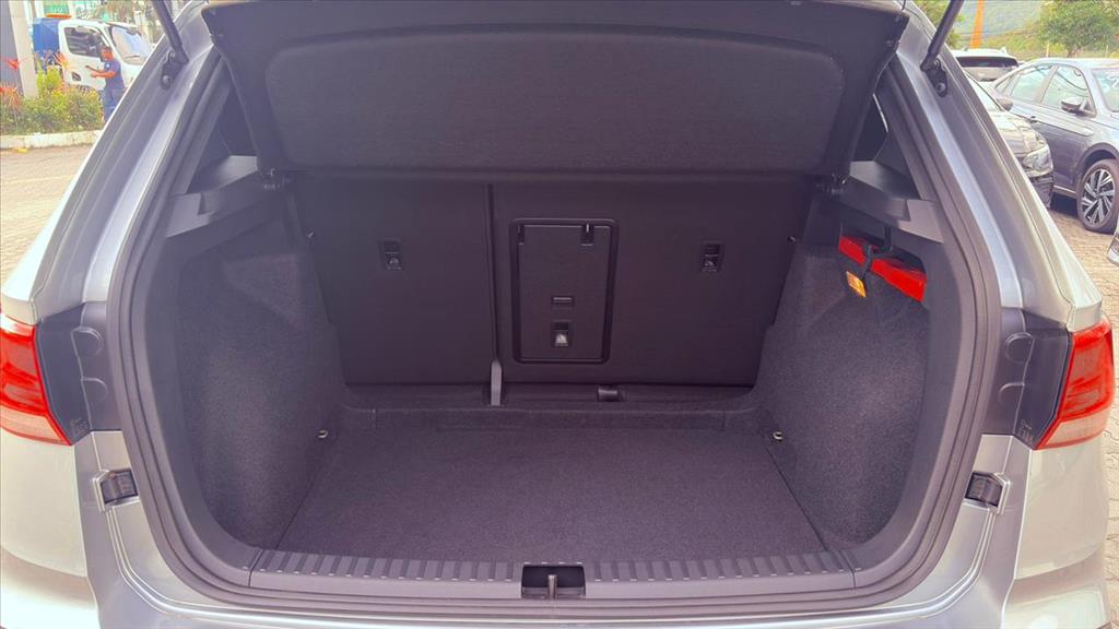 TAOS 1.4 250 TSI TOTAL FLEX HIGHLINE AUTOMÁTICO10