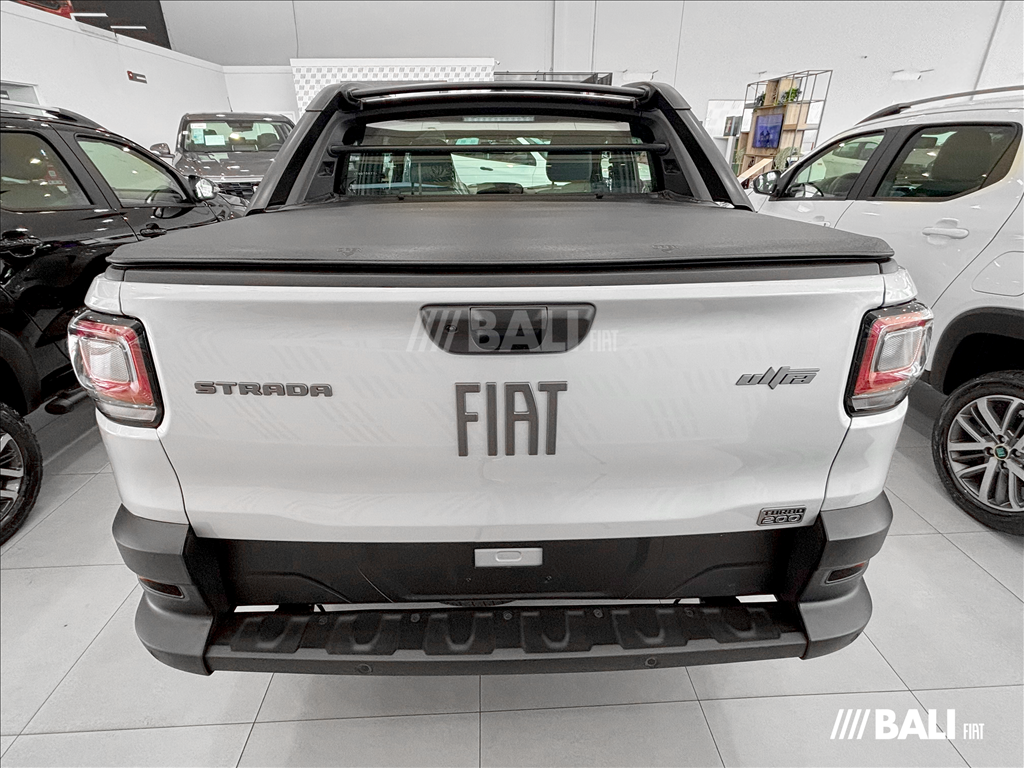 STRADA 1.0 TURBO 200 FLEX ULTRA CD CVT5