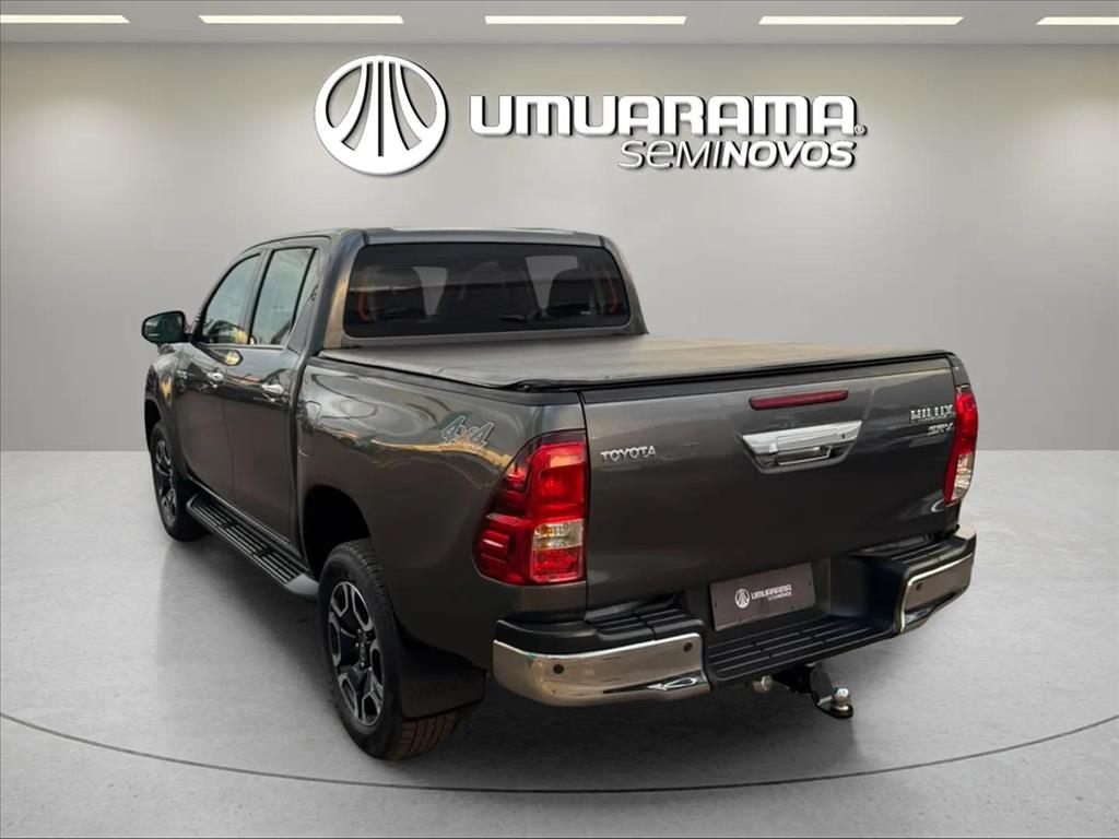 HILUX 2.8 D-4D TURBO DIESEL CD SRV 4X4 AUTOMÁTICO3