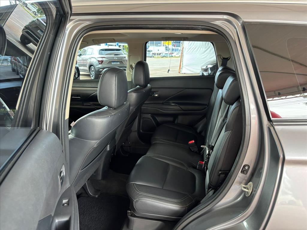 OUTLANDER 2.0 MIVEC GASOLINA HPE AUTOMÁTICO6