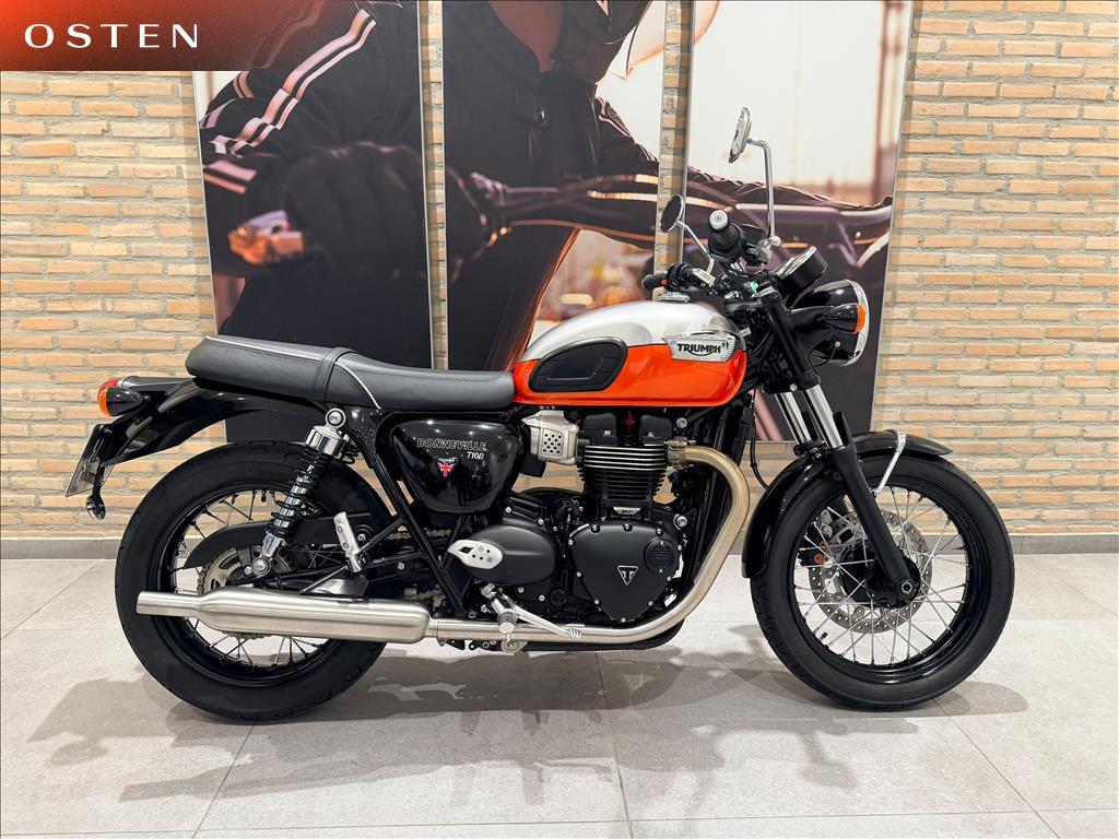 TRIUMPH-BONNEVILLE-T100 900