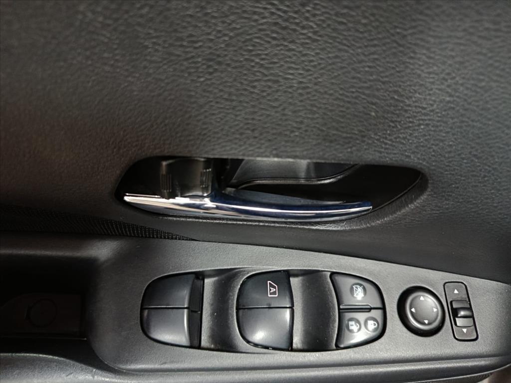 KICKS 1.6 16V FLEXSTART S 4P MANUAL10