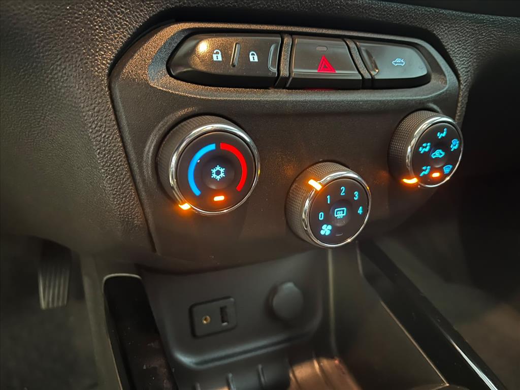 ONIX 1.4 MPFI LTZ 8V FLEX 4P MANUAL12
