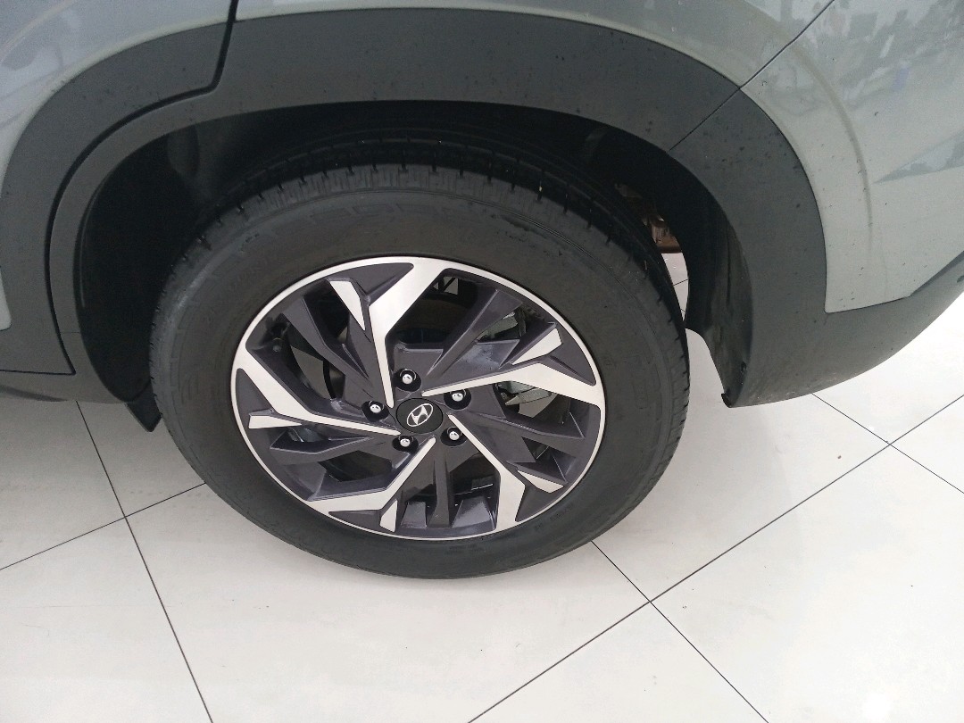 Hyundai-CRETA-1.0 TGDI FLEX PLATINUM SAFETY AUTOMÁTICO