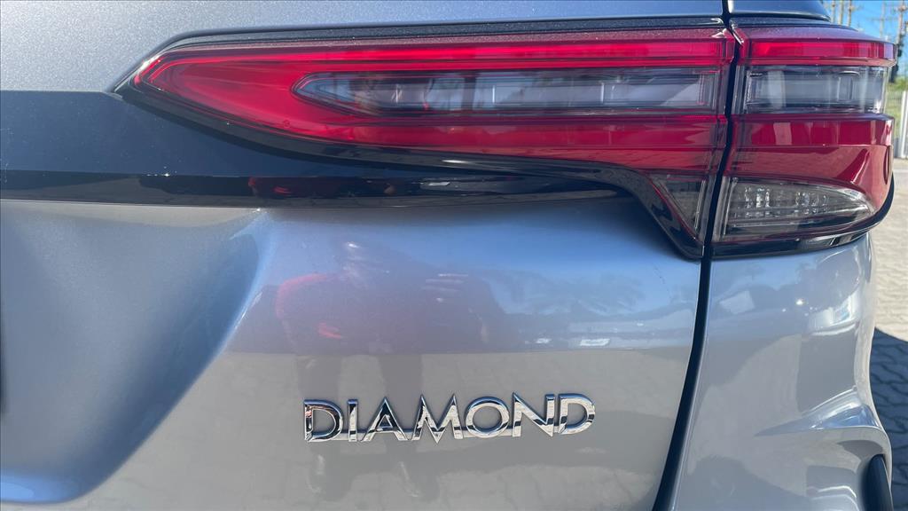 HILUX SW4 2.8 D-4D TURBO DIESEL DIAMOND 7L 4X4 AUTOMÁTICO7
