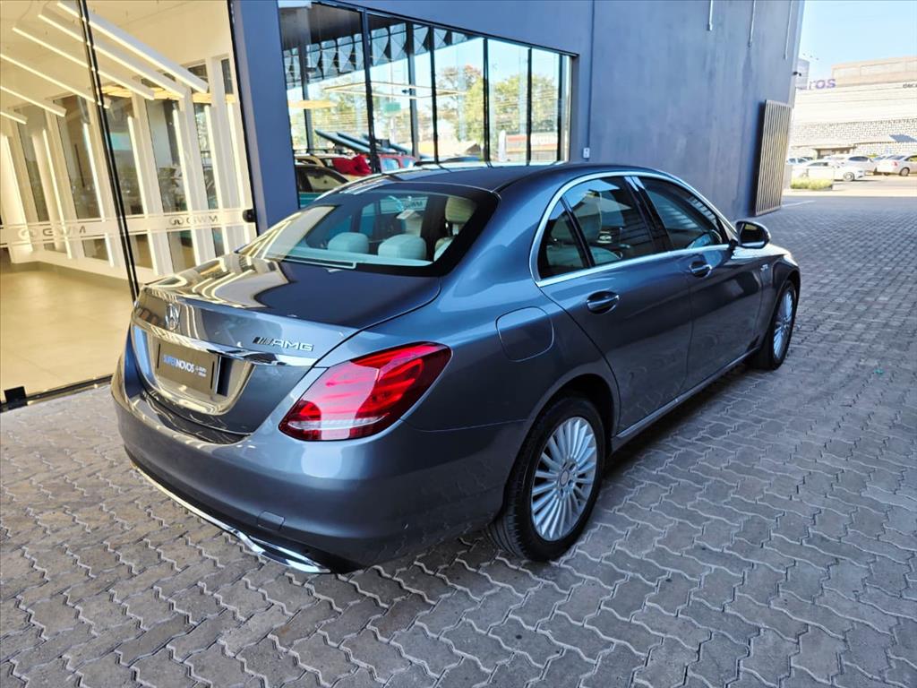 C 200 2.0 CGI AVANTGARDE 16V GASOLINA 4P AUTOMÁTICO3