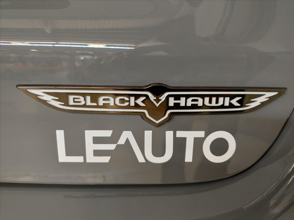 COMPASS 2.0 HURRICANE 4 TURBO GASOLINA BLACKHAWK AT912