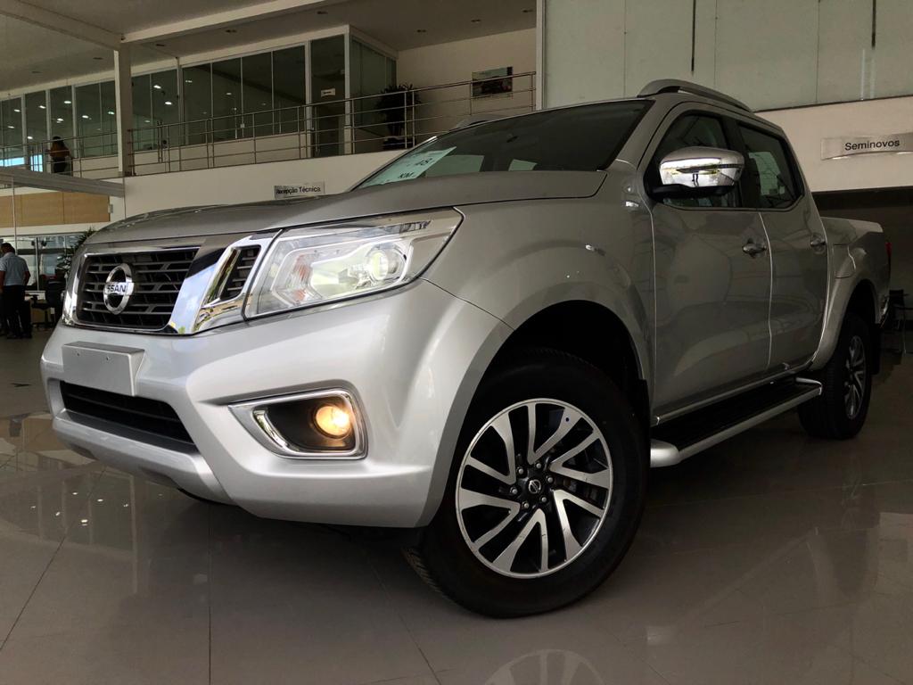 NISSAN FRONTIER 2.3 16V TURBO DIESEL LE CD 4X4 AUTOMÁTICO Imperial Honda