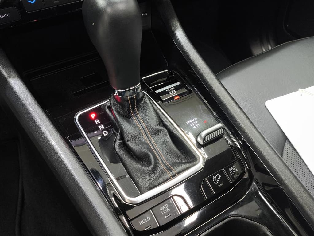 COMPASS 2.0 TD350 TURBO DIESEL LIMITED AT910