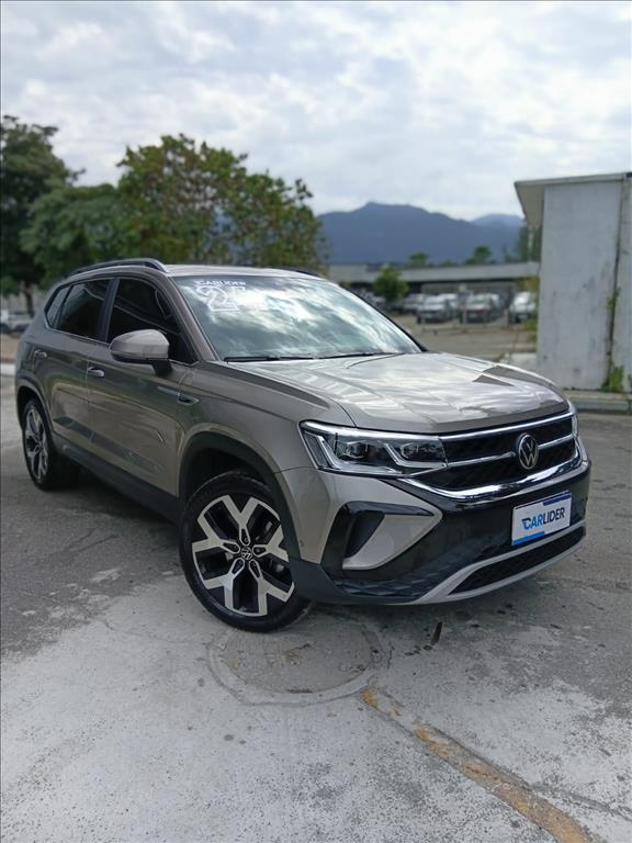 TAOS 1.4 250 TSI TOTAL FLEX HIGHLINE AUTOMÁTICO1
