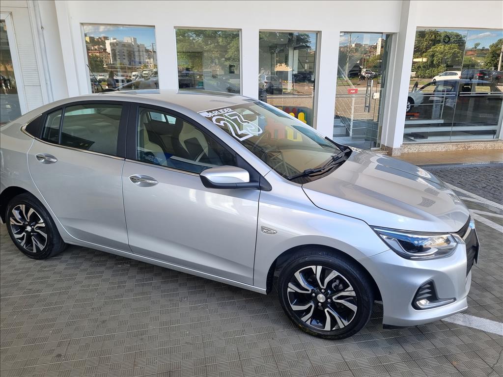 ONIX PLUS 1.0 TURBO FLEX PREMIER AUTOMÁTICO4