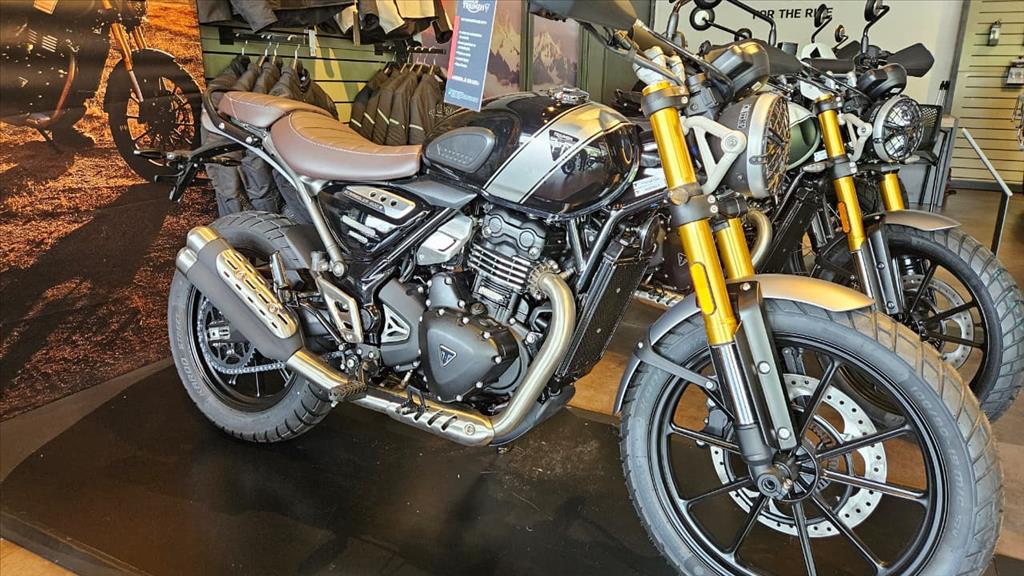SCRAMBLER 400 X0