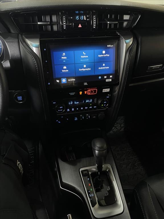 HILUX 2.8 D-4D TURBO DIESEL CD SRV 4X4 AUTOMÁTICO9