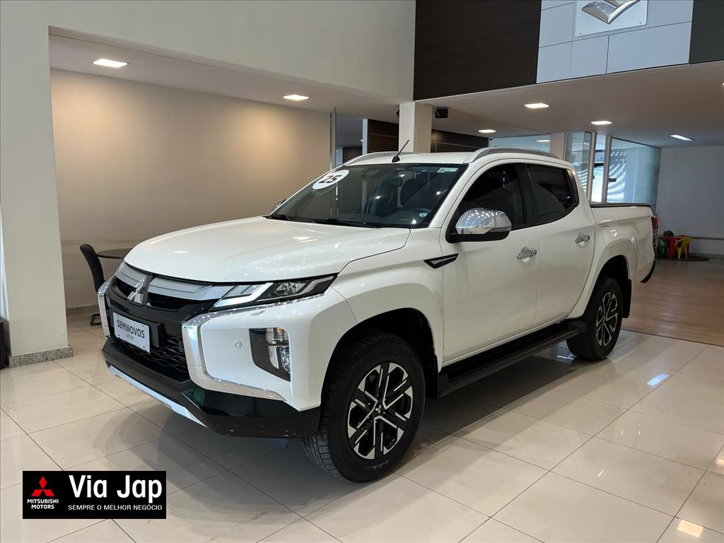 Mitsubishi-L200 TRITON-2.4 16V TURBO DIESEL SPORT HPE-S CD 4P 4X4 AUTOMÁTICO