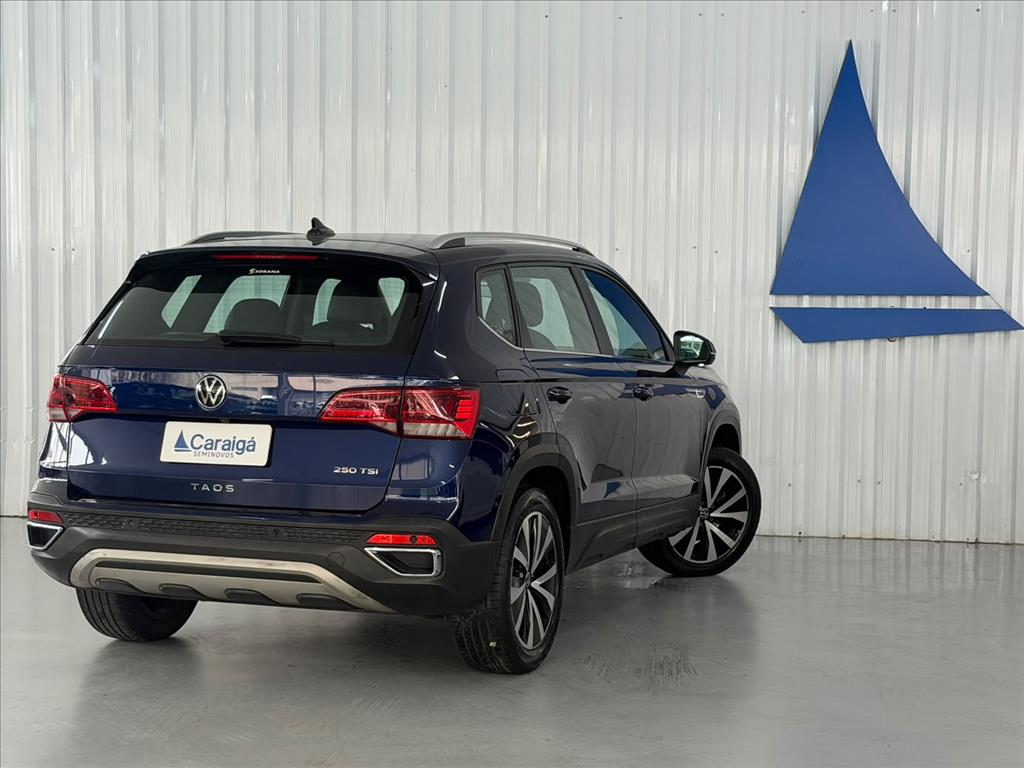 TAOS 1.4 250 TSI TOTAL FLEX HIGHLINE AUTOMÁTICO2