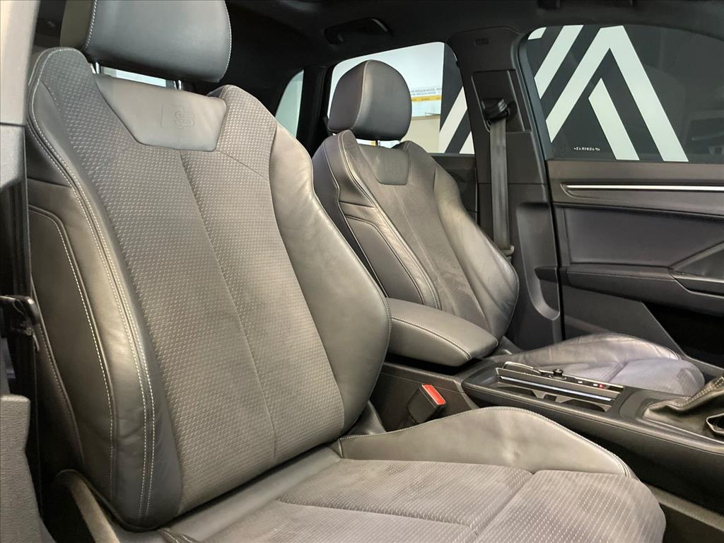 Q3 2.0 40 TFSI GASOLINA PERFORMANCE BLACK QUATTRO TIPTRONIC19