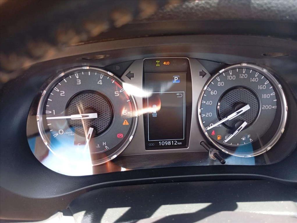HILUX 2.8 D-4D TURBO DIESEL CD SRX 4X4 AUTOMÁTICO5