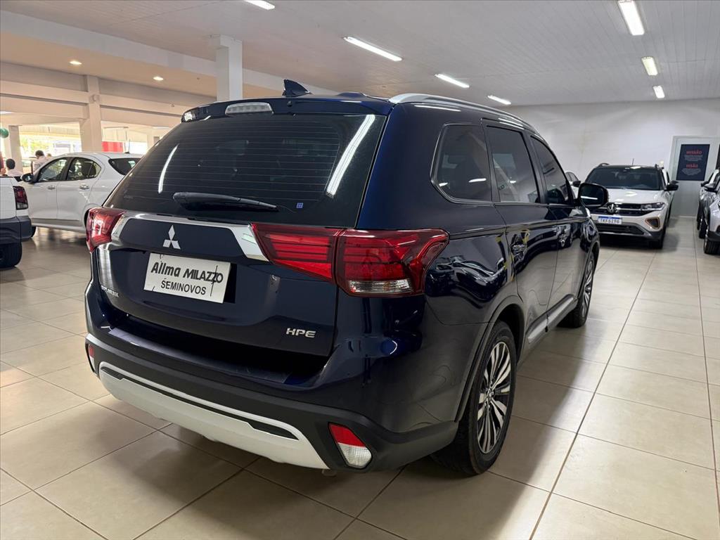 OUTLANDER 2.0 MIVEC GASOLINA HPE AUTOMÁTICO8