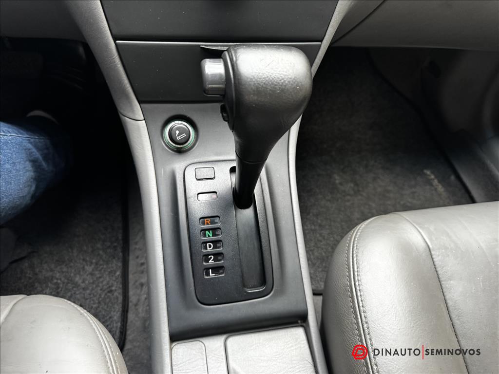 Toyota-COROLLA-1.8 SE-G 16V GASOLINA 4P AUTOMÁTICO