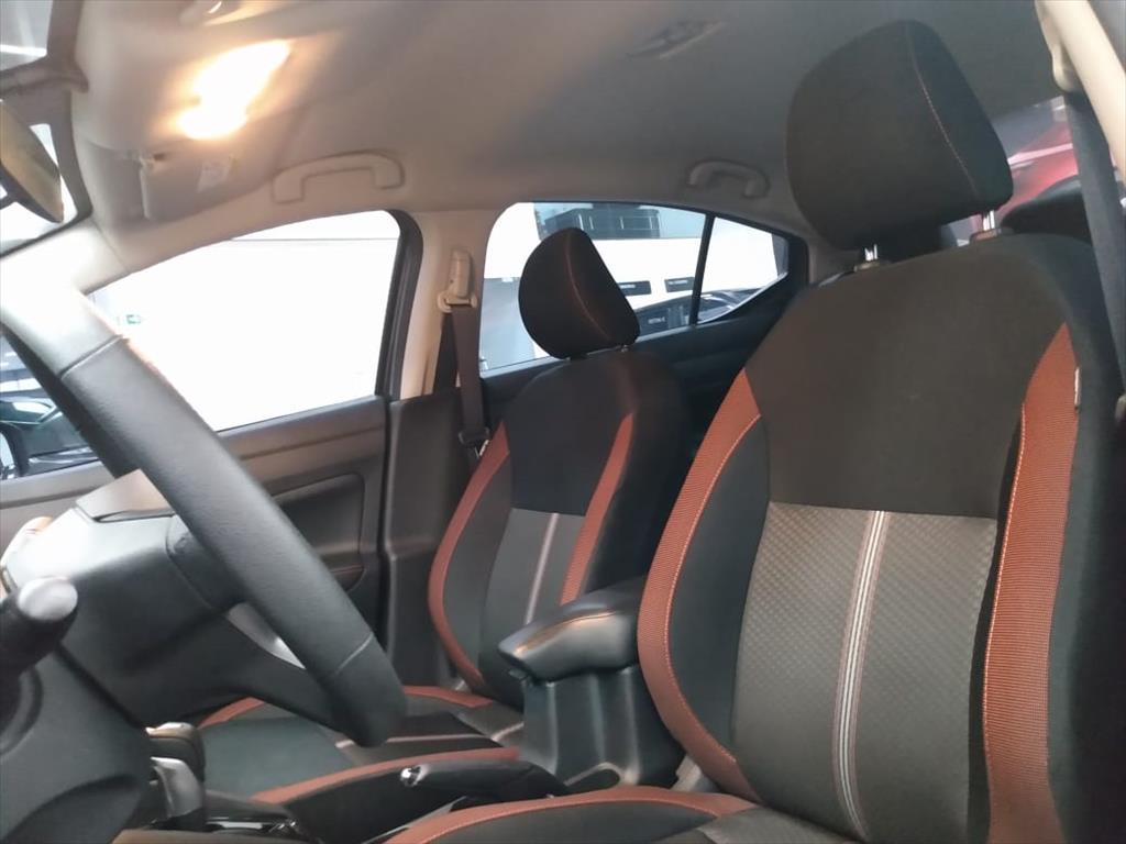 Nissan-VERSA-1.6 16V FLEX SR XTRONIC