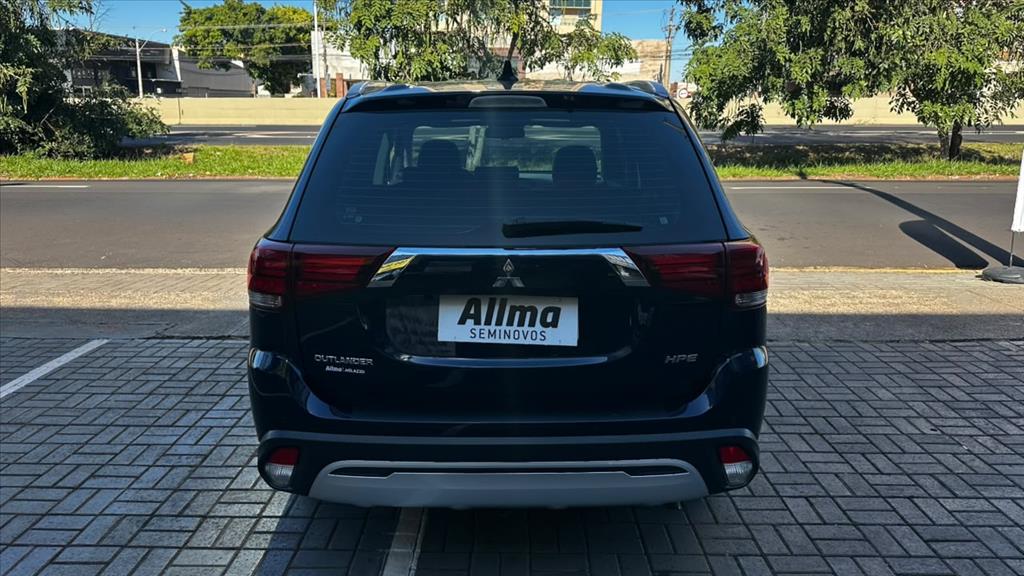 OUTLANDER 2.0 MIVEC GASOLINA HPE AUTOMÁTICO12