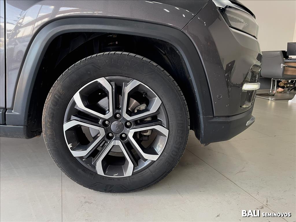 COMMANDER 1.3 T270 TURBO FLEX LIMITED AT68