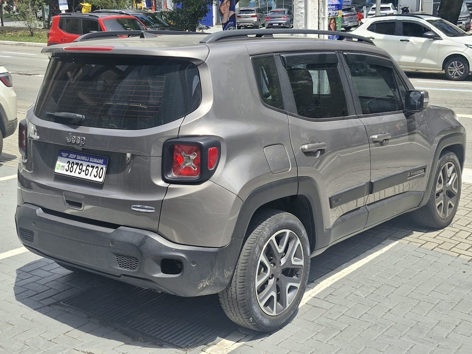 RENEGADE 1.8 16V FLEX LONGITUDE 4P AUTOMÁTICO3