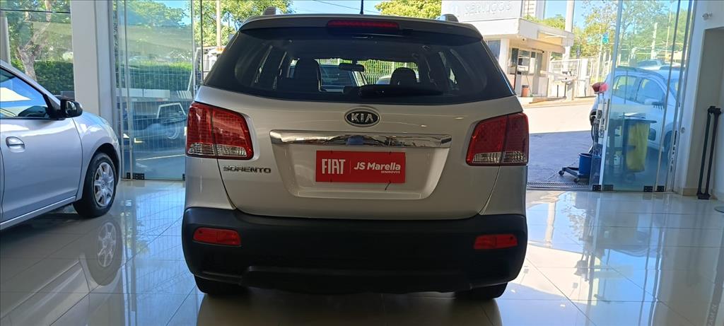 SORENTO 2.4 EX2 4X2 16V GASOLINA 4P AUTOMÁTICO2