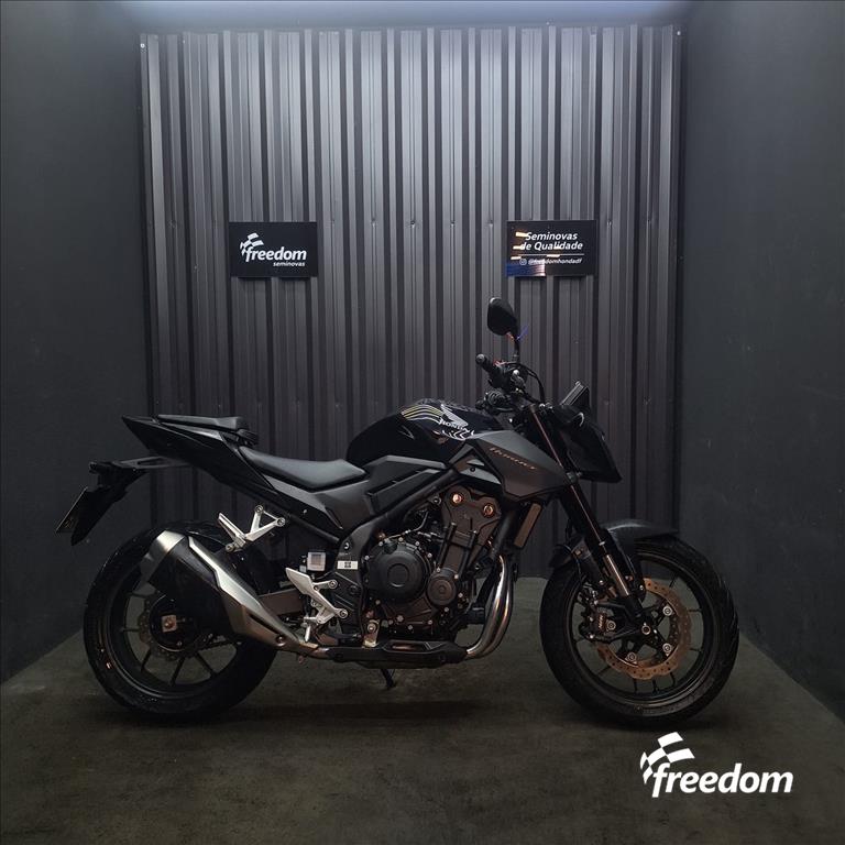 Moto HONDA do modelo CB 500 HORNET 2026/2026