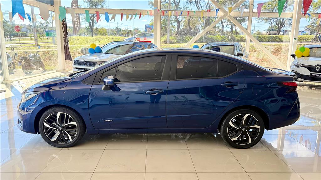 VERSA 1.6 16V FLEX EXCLUSIVE XTRONIC7