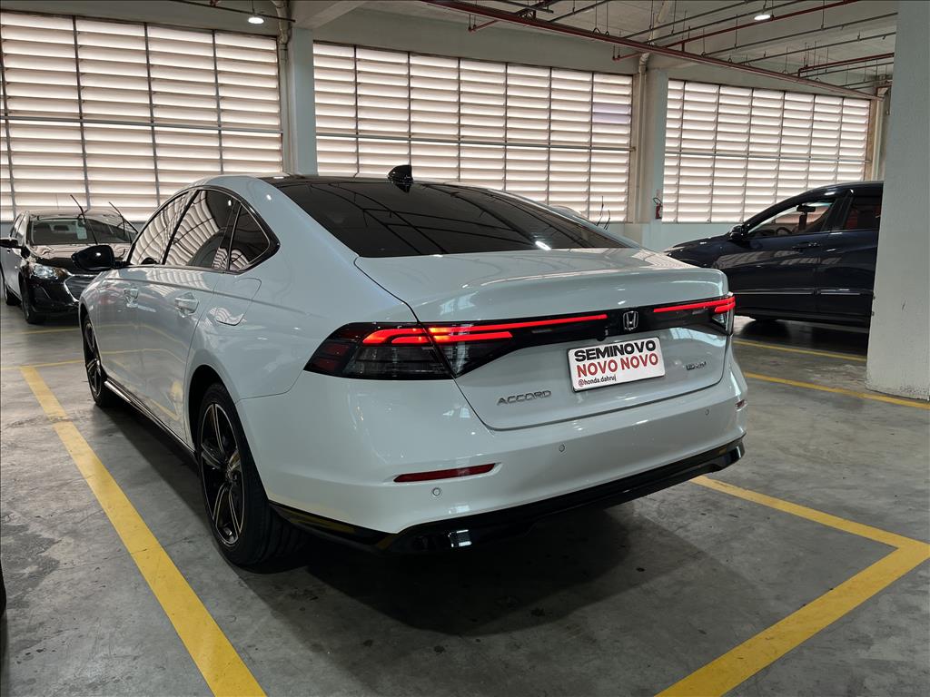 ACCORD 2.0 e:HEV ADVANCED E-CVT13