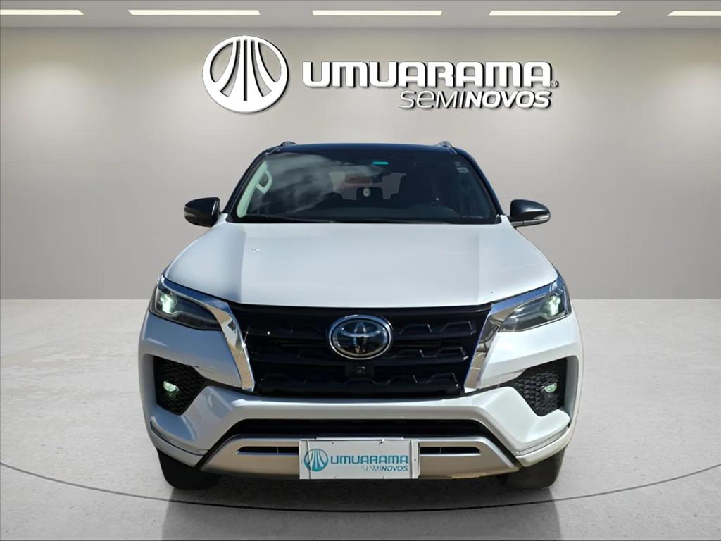 HILUX 2.8 D-4D TURBO DIESEL CD SRX 4X4 AUTOMÁTICO0