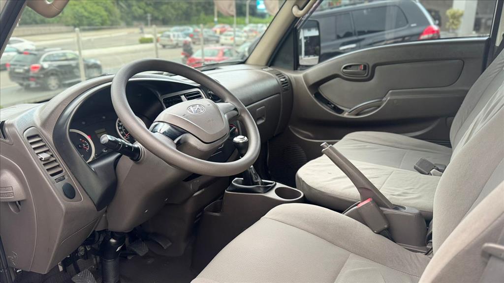 HR 2.5 LONGO SEM CAÇAMBA 4X2 16V 130CV TURBO INTERCOOLER DIESEL 2P MANUAL4