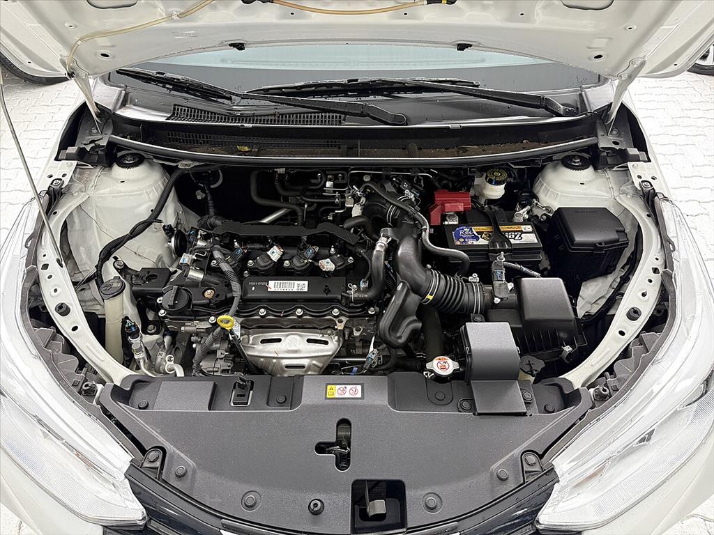 Toyota Yaris - 1.5 16V FLEX SEDAN XL MULTIDRIVE